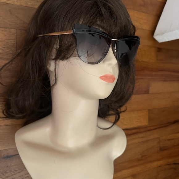 Prada sunglasses - Picture 12 of 12